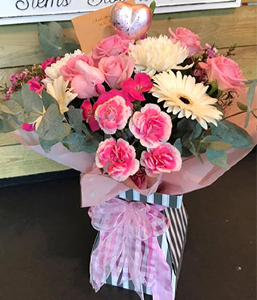 Wedding flowers | Gift Flowers | Floral designs Great Yarmouth